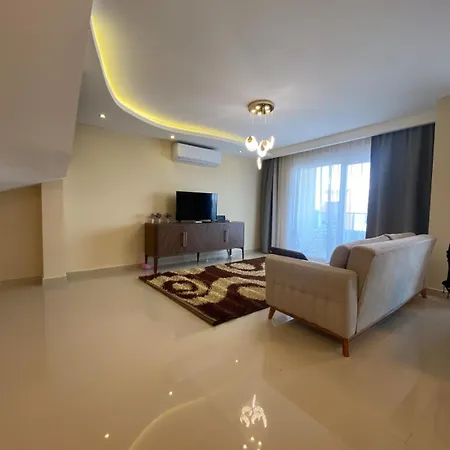 Four-Bedroom Apartment By The Sea